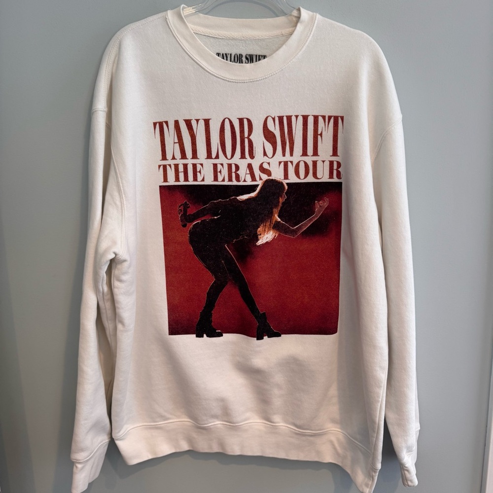 Taylor Swift The Eras Tour Sweatshirt Size XL
